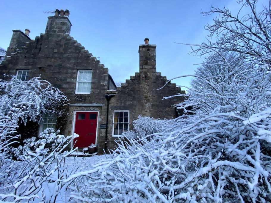 Historical North Cottage In Old Deer Exterior photo